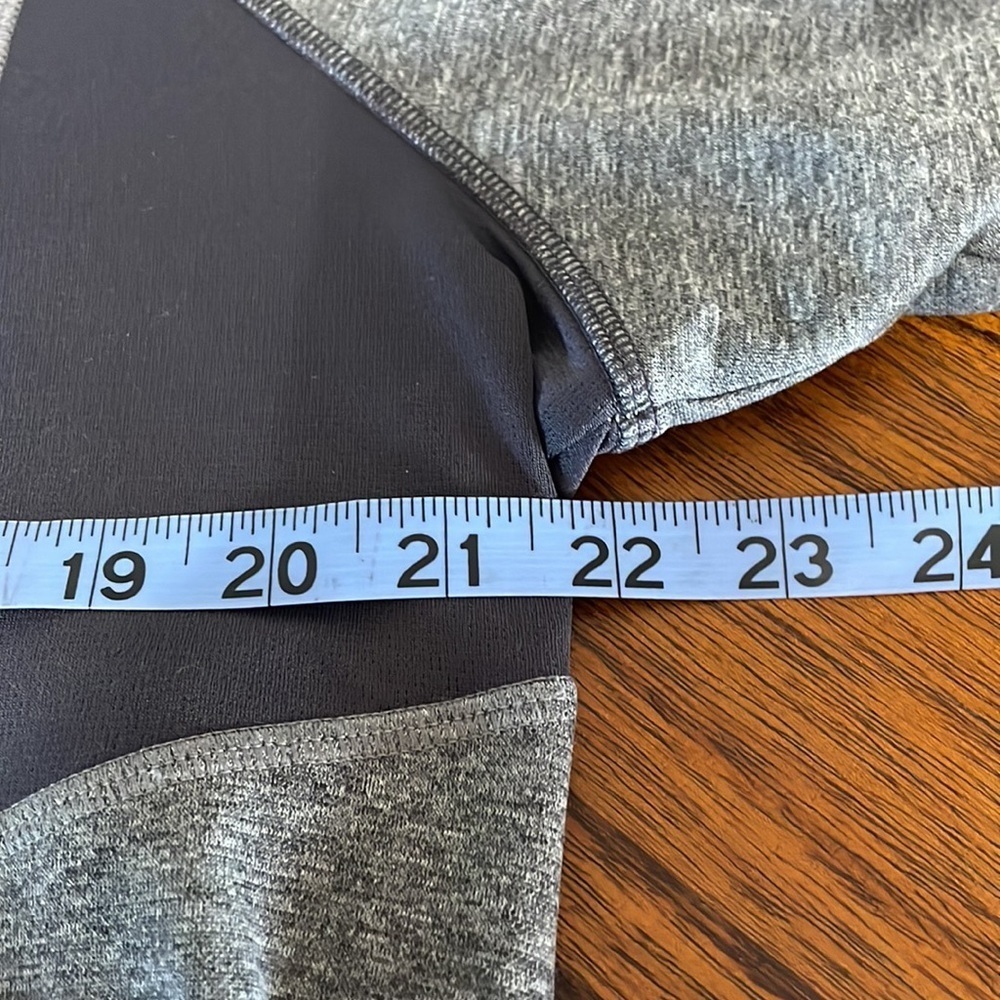 Champion two toned lightweight Hoodie - Picture 3 of 4